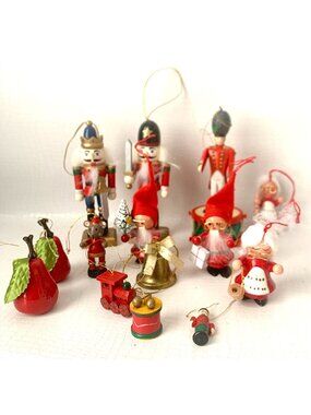 13 Christmas Ornaments Santa Claus & Wife Nutcrackers Mouse Wood Tree Ornament